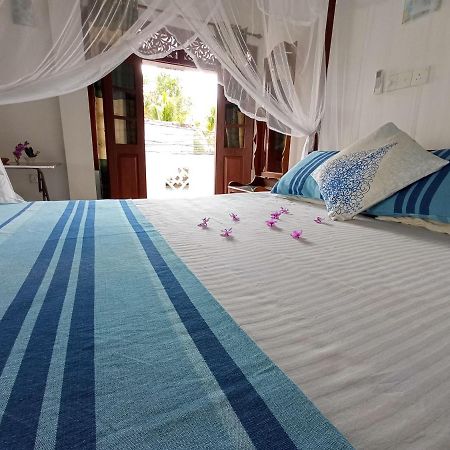 Bluebell Guest House Unawatuna Ngoại thất bức ảnh