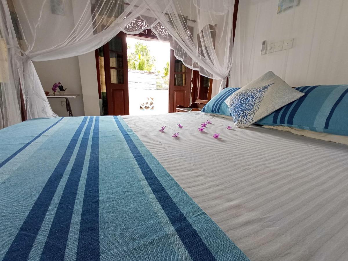 Bluebell Guest House Unawatuna Ngoại thất bức ảnh