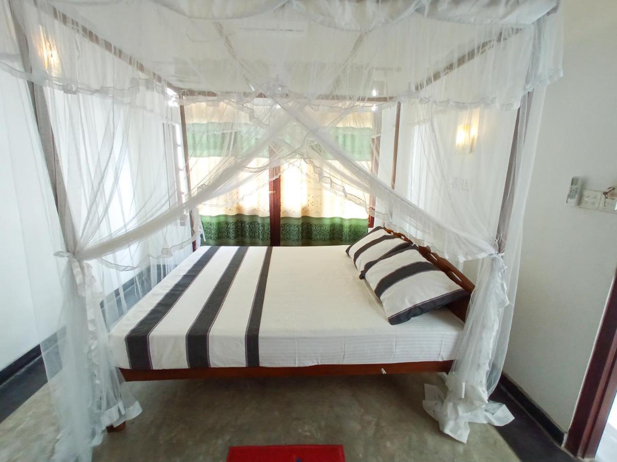 Bluebell Guest House Unawatuna Ngoại thất bức ảnh