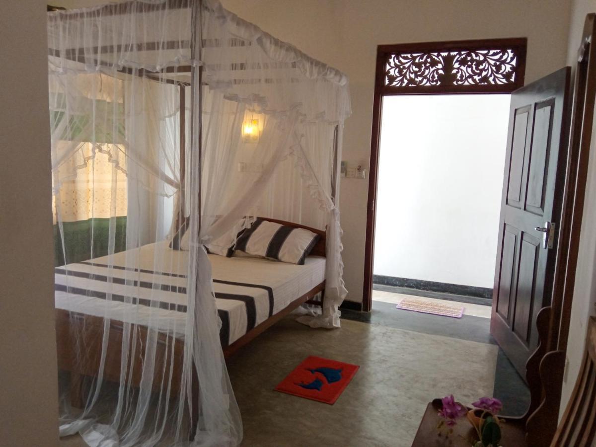 Bluebell Guest House Unawatuna Ngoại thất bức ảnh