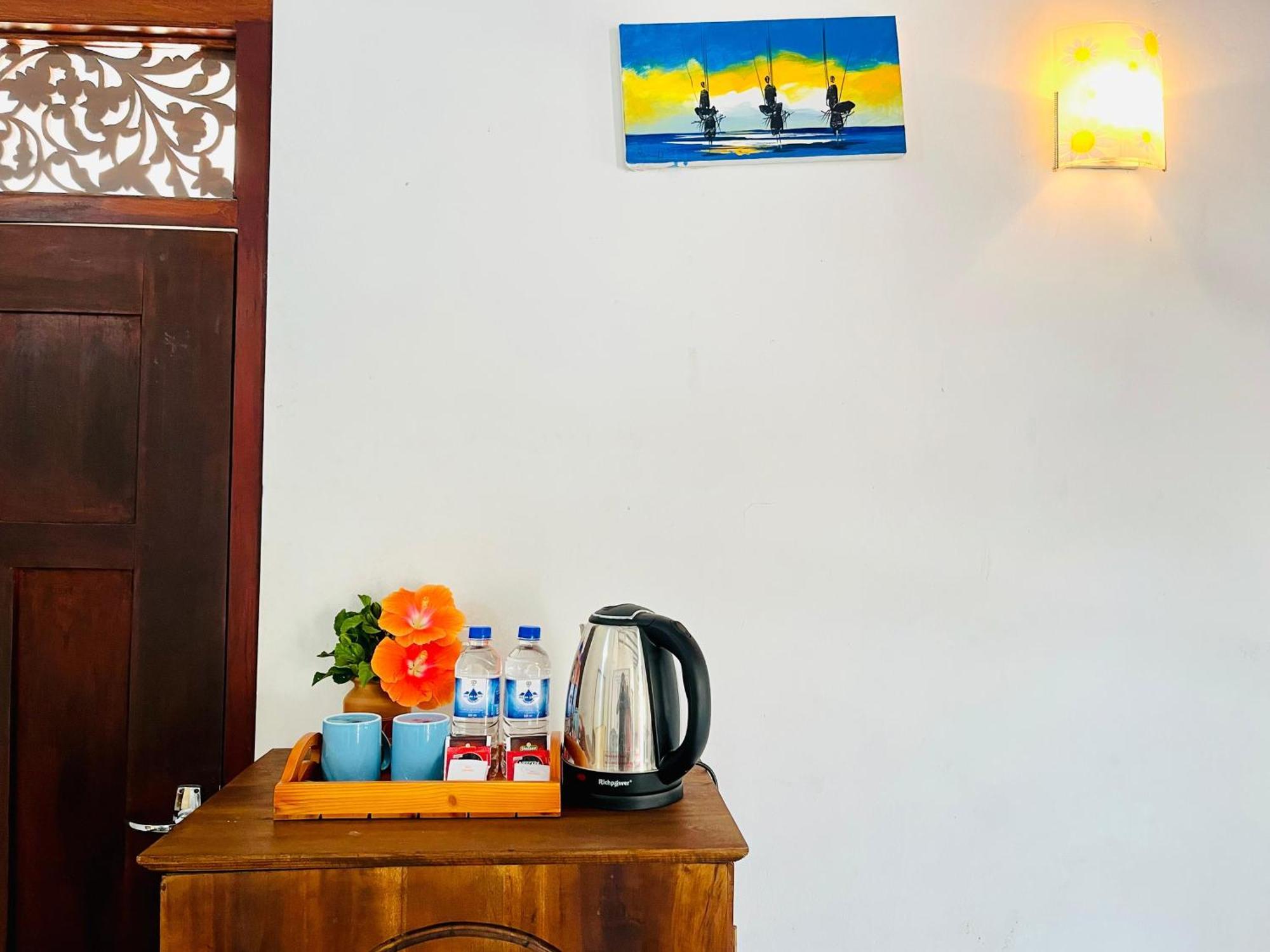 Bluebell Guest House Unawatuna Ngoại thất bức ảnh